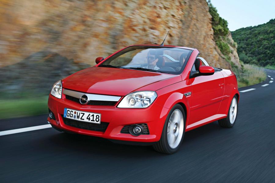  Opel Tigra Twin Top 2004 года  (фото 37 из 142)